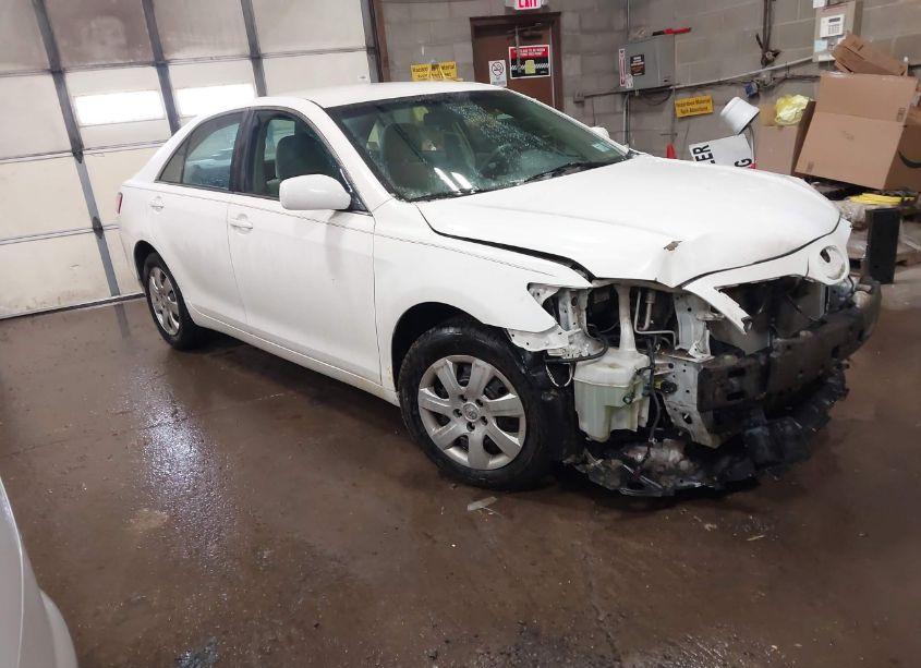 2010 Toyota Camry LE (VIN 4T1BF3EK3AU571703) main photo