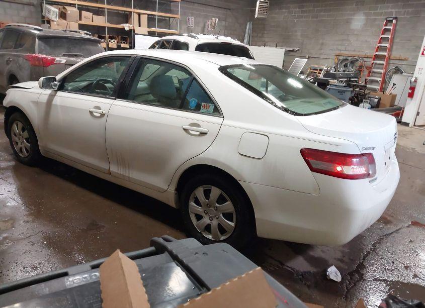 Photo 3 of 2010 Toyota Camry LE (VIN 4T1BF3EK3AU571703)