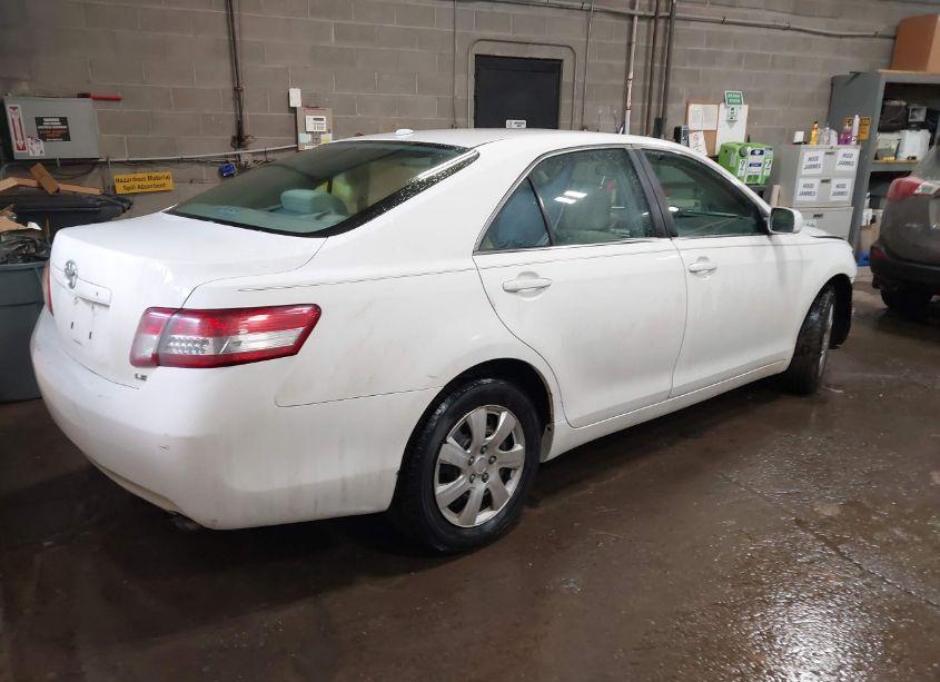 Photo 4 of 2010 Toyota Camry LE (VIN 4T1BF3EK3AU571703)