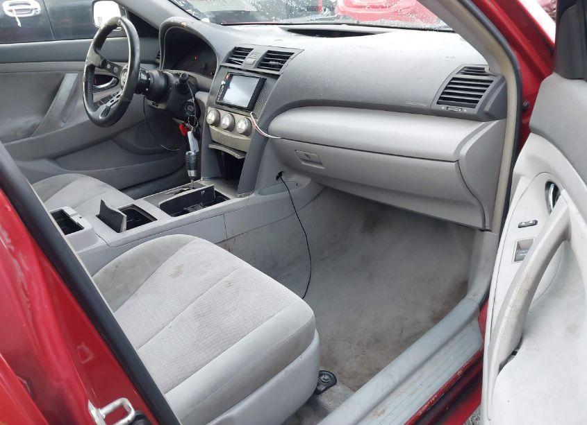 Photo 5 of 2010 Toyota Camry LE (VIN 4T1BF3EK3AU574696)