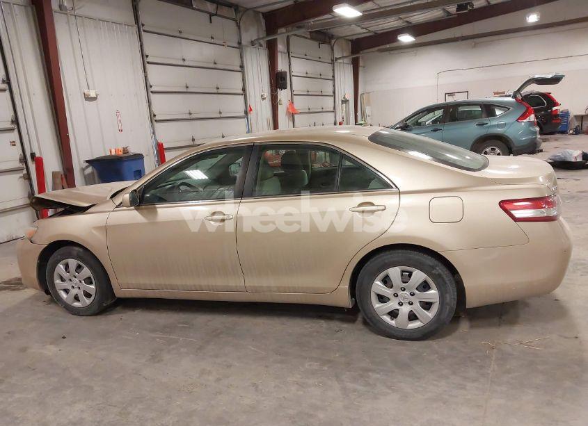 Photo 15 of 2011 Toyota Camry LE (VIN 4T1BF3EK3BU127710)