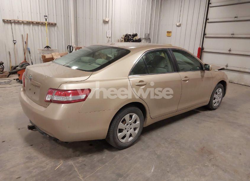 Photo 4 of 2011 Toyota Camry LE (VIN 4T1BF3EK3BU127710)