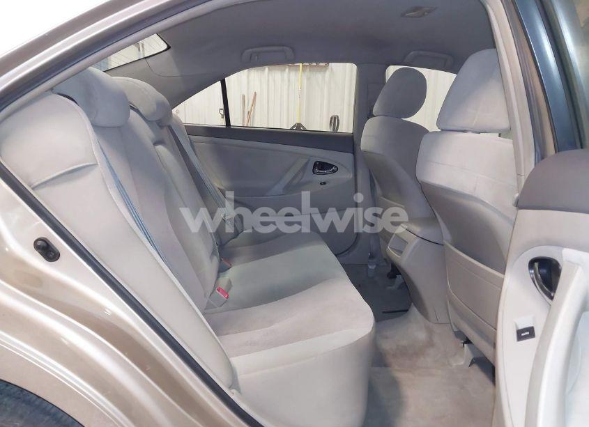 Photo 8 of 2011 Toyota Camry LE (VIN 4T1BF3EK3BU127710)