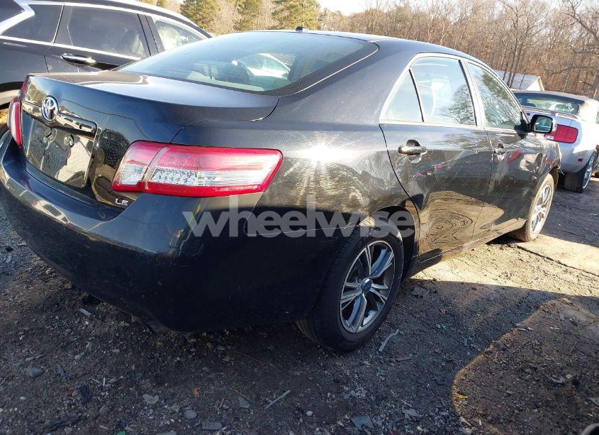 Photo 4 of 2011 Toyota Camry LE (VIN 4T1BF3EK3BU136312)