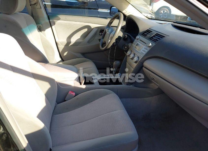 Photo 5 of 2011 Toyota Camry LE (VIN 4T1BF3EK3BU136312)