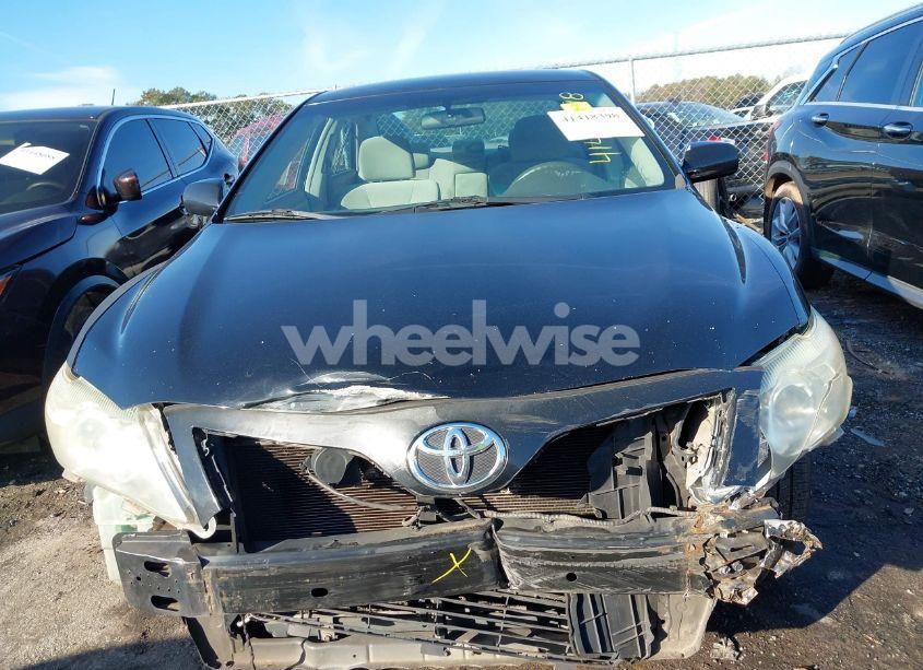 Photo 6 of 2011 Toyota Camry LE (VIN 4T1BF3EK3BU136312)