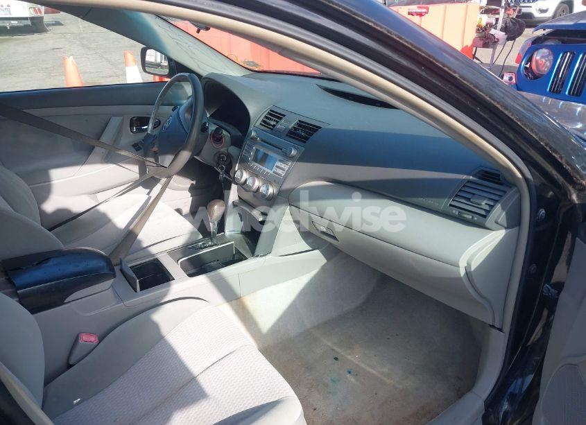 Photo 5 of 2011 Toyota Camry LE (VIN 4T1BF3EK3BU144880)