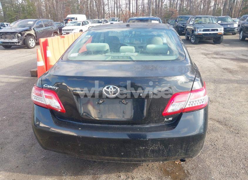 Photo 6 of 2011 Toyota Camry LE (VIN 4T1BF3EK3BU144880)