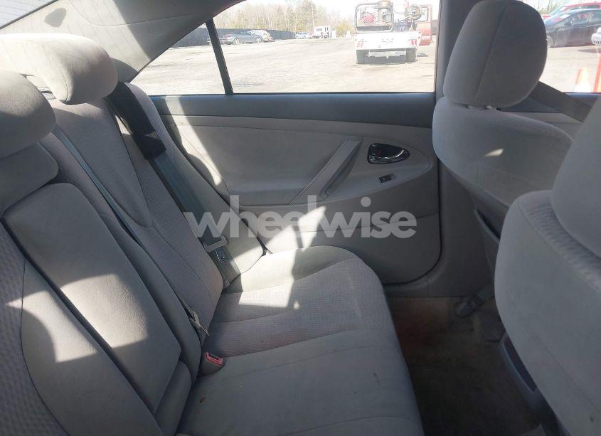 Photo 8 of 2011 Toyota Camry LE (VIN 4T1BF3EK3BU144880)