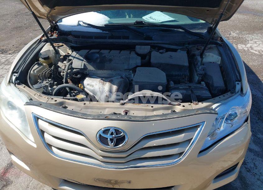 Photo 10 of 2011 Toyota Camry LE (VIN 4T1BF3EK3BU150405)
