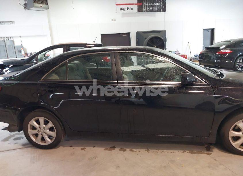 Photo 13 of 2011 Toyota Camry LE (VIN 4T1BF3EK3BU150484)