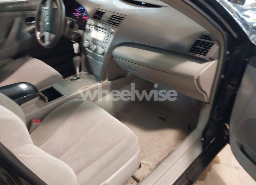 Photo 5 of 2011 Toyota Camry LE (VIN 4T1BF3EK3BU150484)