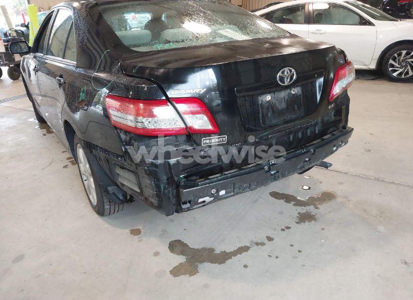 Photo 6 of 2011 Toyota Camry LE (VIN 4T1BF3EK3BU150484)