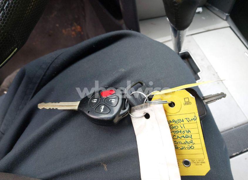 Photo 11 of 2011 Toyota Camry SE (VIN 4T1BF3EK3BU152378)