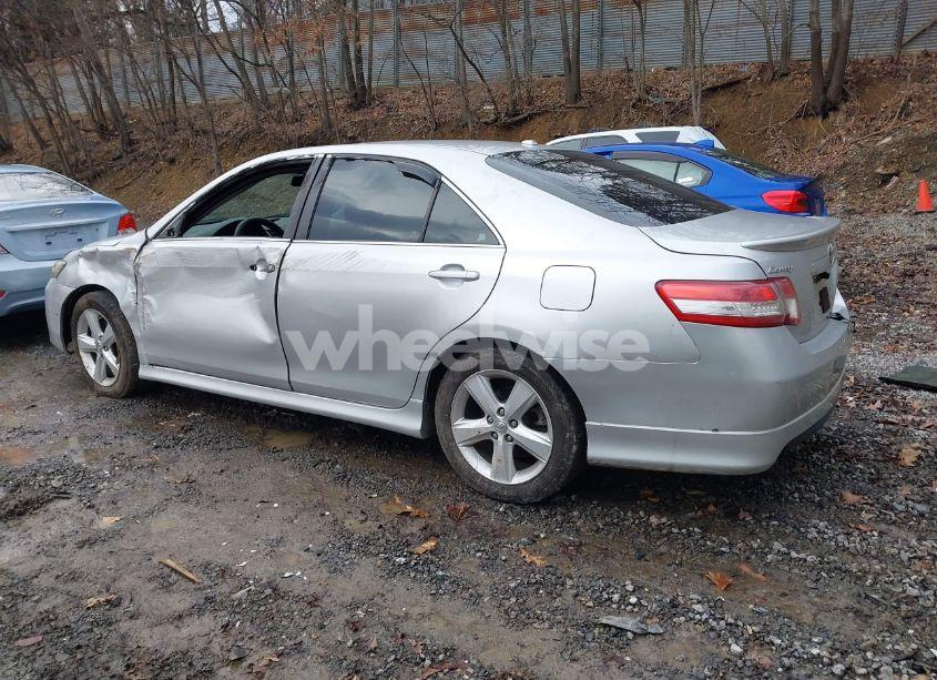 Photo 3 of 2011 Toyota Camry SE (VIN 4T1BF3EK3BU152378)