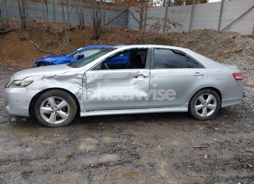 Photo 6 of 2011 Toyota Camry SE (VIN 4T1BF3EK3BU152378)