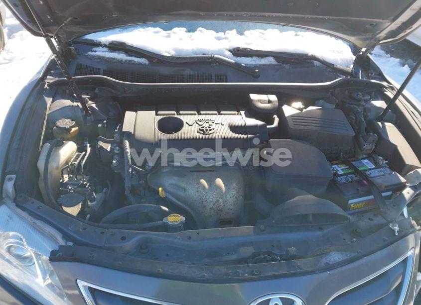 Photo 10 of 2011 Toyota Camry LE (VIN 4T1BF3EK3BU155975)