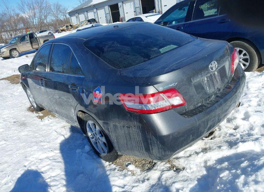 Photo 3 of 2011 Toyota Camry LE (VIN 4T1BF3EK3BU155975)