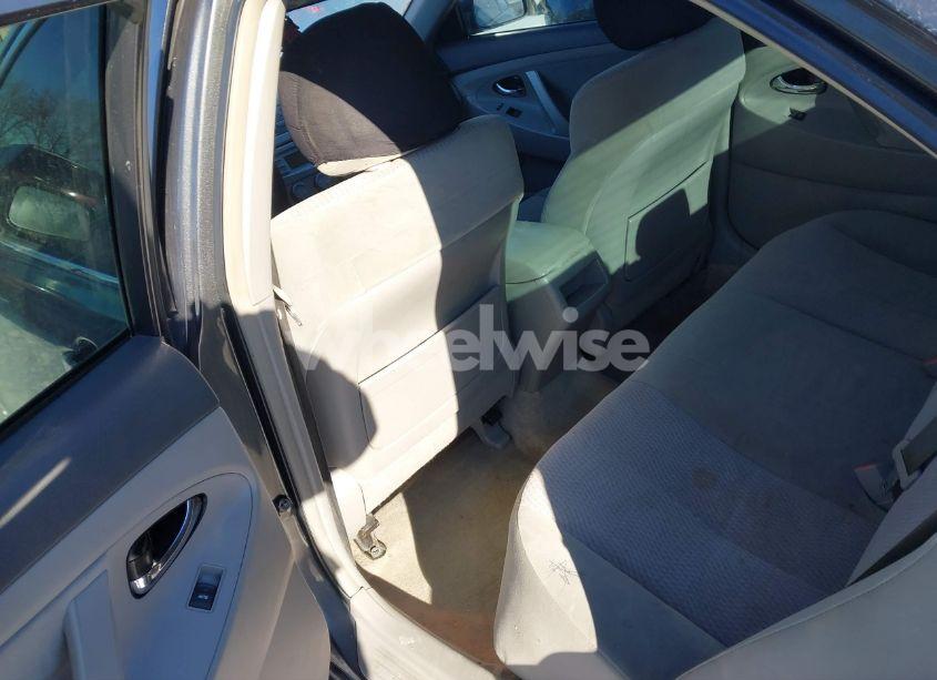 Photo 8 of 2011 Toyota Camry LE (VIN 4T1BF3EK3BU155975)