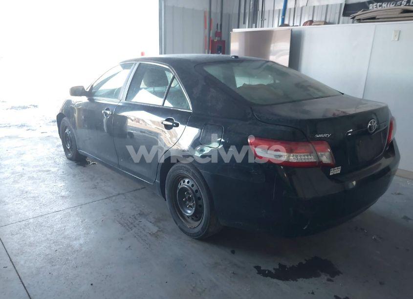 Photo 3 of 2011 Toyota Camry LE (VIN 4T1BF3EK3BU174204)