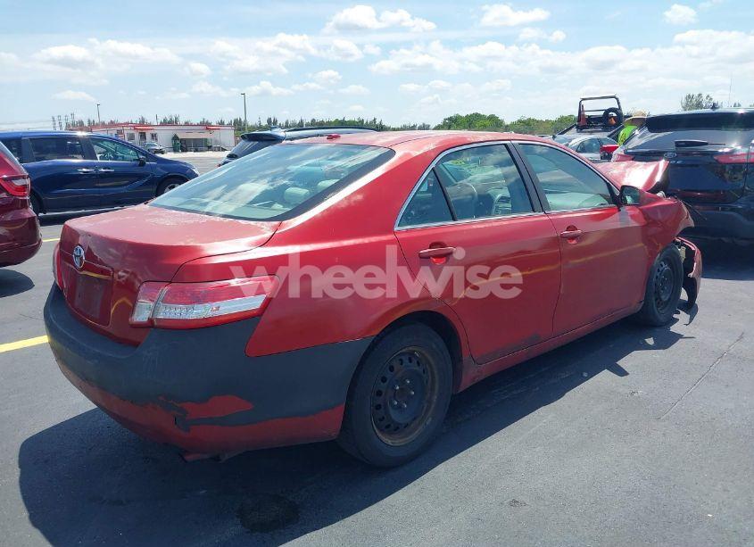 Photo 4 of 2011 Toyota Camry LE (VIN 4T1BF3EK3BU177524)