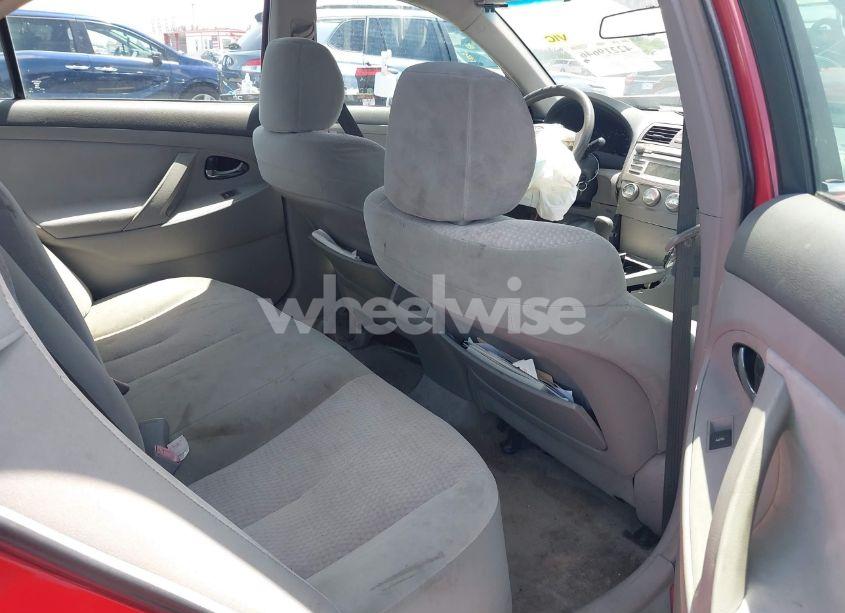 Photo 8 of 2011 Toyota Camry LE (VIN 4T1BF3EK3BU177524)