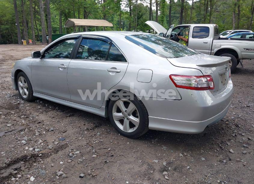 Photo 3 of 2011 Toyota Camry SE (VIN 4T1BF3EK3BU200056)