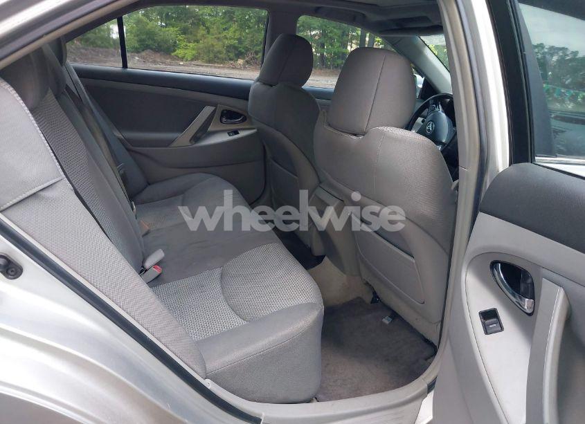 Photo 8 of 2011 Toyota Camry SE (VIN 4T1BF3EK3BU200056)