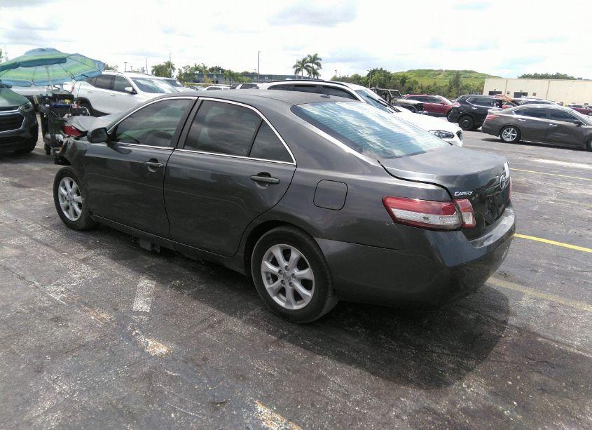 Photo 3 of 2011 Toyota Camry LE (VIN 4T1BF3EK3BU204611)
