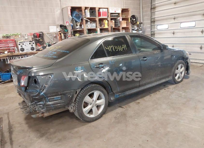 Photo 4 of 2011 Toyota Camry SE (VIN 4T1BF3EK3BU207072)