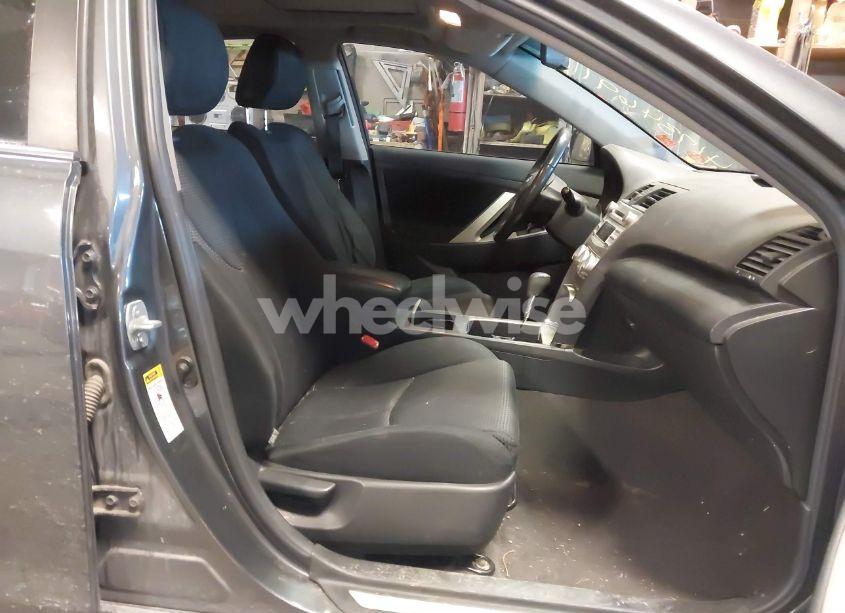 Photo 5 of 2011 Toyota Camry SE (VIN 4T1BF3EK3BU207072)