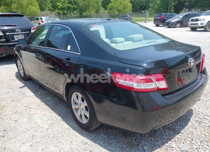 Photo 3 of 2011 Toyota Camry LE (VIN 4T1BF3EK3BU213440)