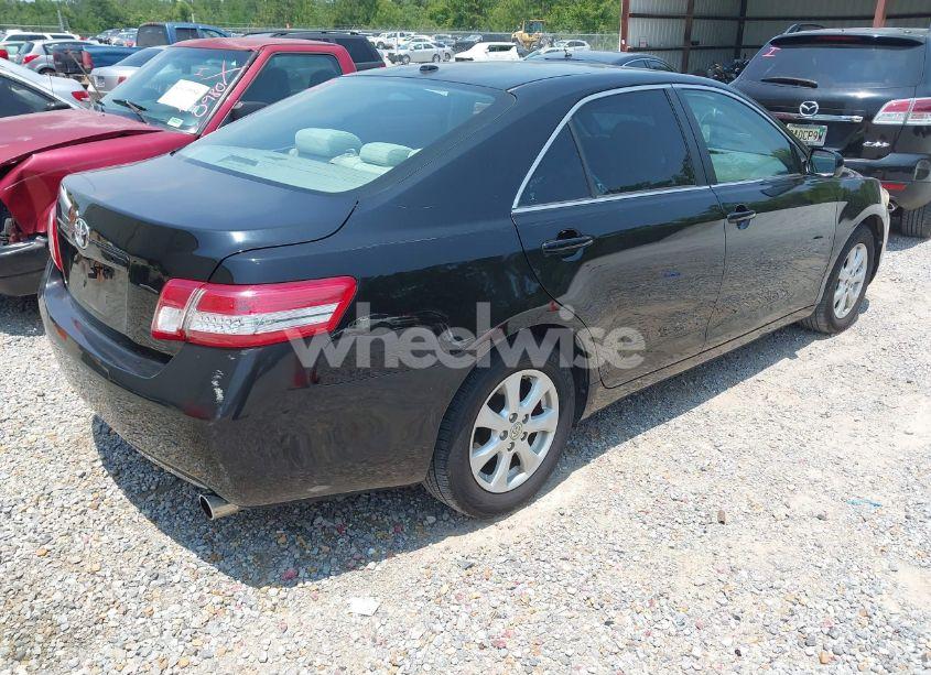 Photo 4 of 2011 Toyota Camry LE (VIN 4T1BF3EK3BU213440)