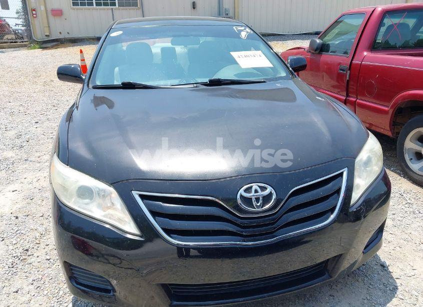 Photo 6 of 2011 Toyota Camry LE (VIN 4T1BF3EK3BU213440)