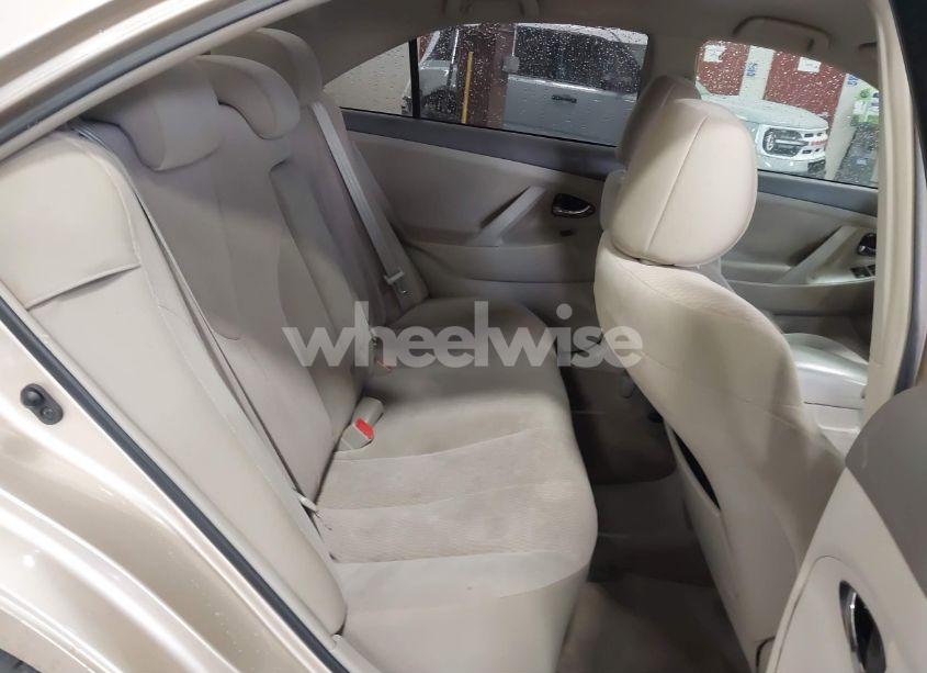 Photo 8 of 2011 Toyota Camry (VIN 4T1BF3EK3BU220601)