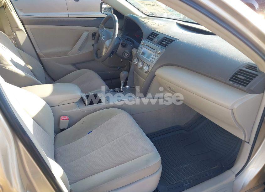 Photo 5 of 2011 Toyota Camry LE (VIN 4T1BF3EK3BU221053)