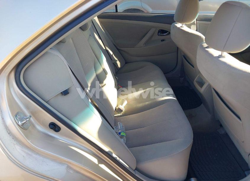 Photo 8 of 2011 Toyota Camry LE (VIN 4T1BF3EK3BU221053)