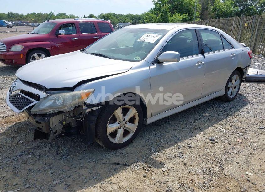 Photo 2 of 2011 Toyota Camry SE (VIN 4T1BF3EK3BU224812)