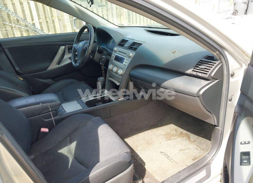 Photo 5 of 2011 Toyota Camry SE (VIN 4T1BF3EK3BU224812)