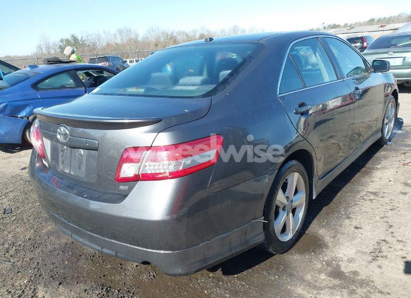 Photo 4 of 2011 Toyota Camry SE (VIN 4T1BF3EK3BU229430)