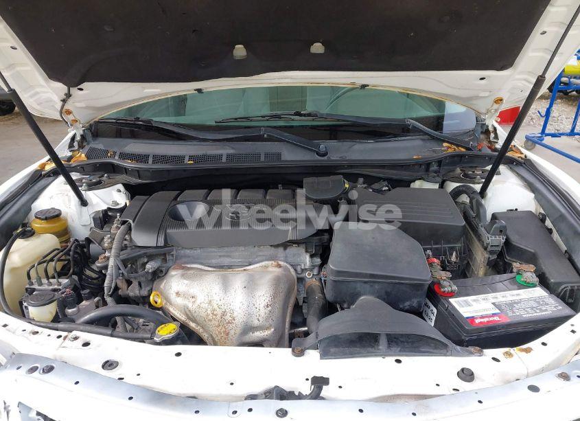 Photo 10 of 2011 Toyota Camry LE (VIN 4T1BF3EK3BU588647)