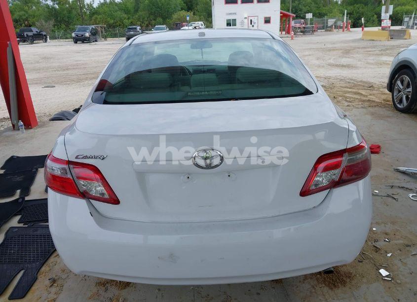 Photo 16 of 2011 Toyota Camry LE (VIN 4T1BF3EK3BU588647)
