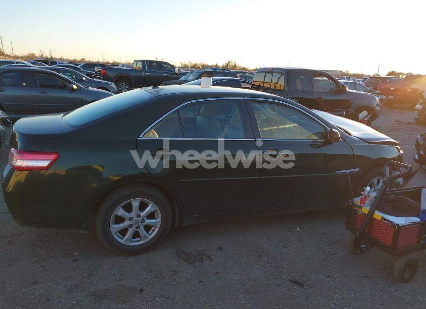 Photo 13 of 2011 Toyota Camry LE (VIN 4T1BF3EK3BU602336)