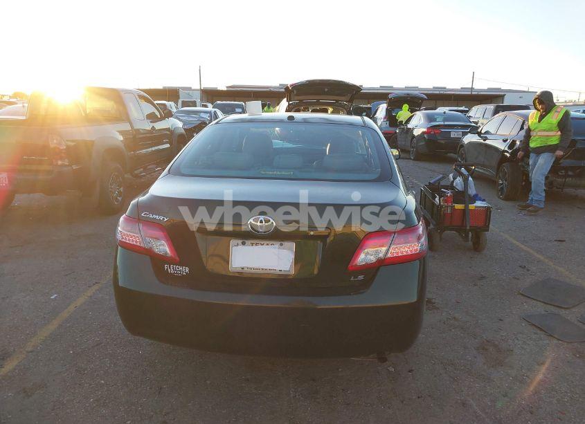 Photo 16 of 2011 Toyota Camry LE (VIN 4T1BF3EK3BU602336)