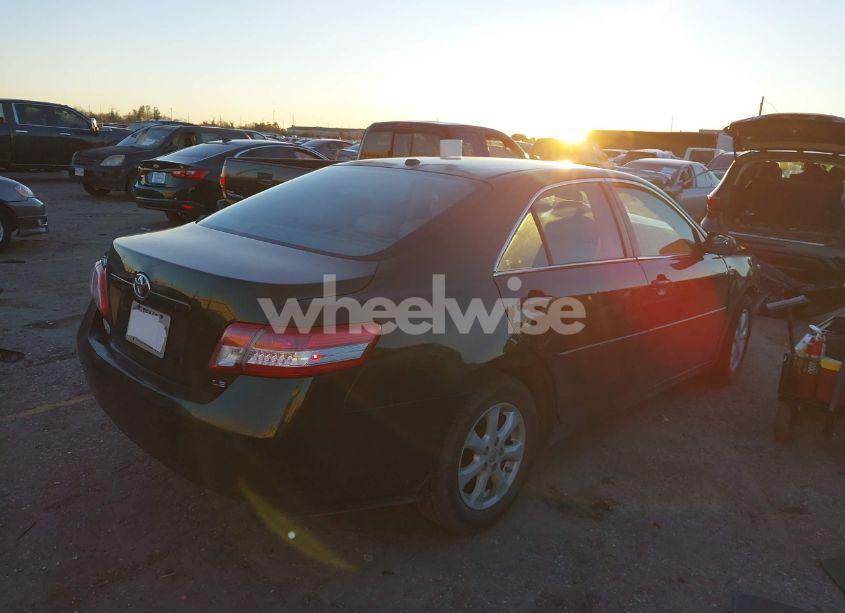 Photo 4 of 2011 Toyota Camry LE (VIN 4T1BF3EK3BU602336)