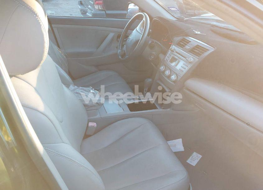 Photo 5 of 2011 Toyota Camry LE (VIN 4T1BF3EK3BU602336)