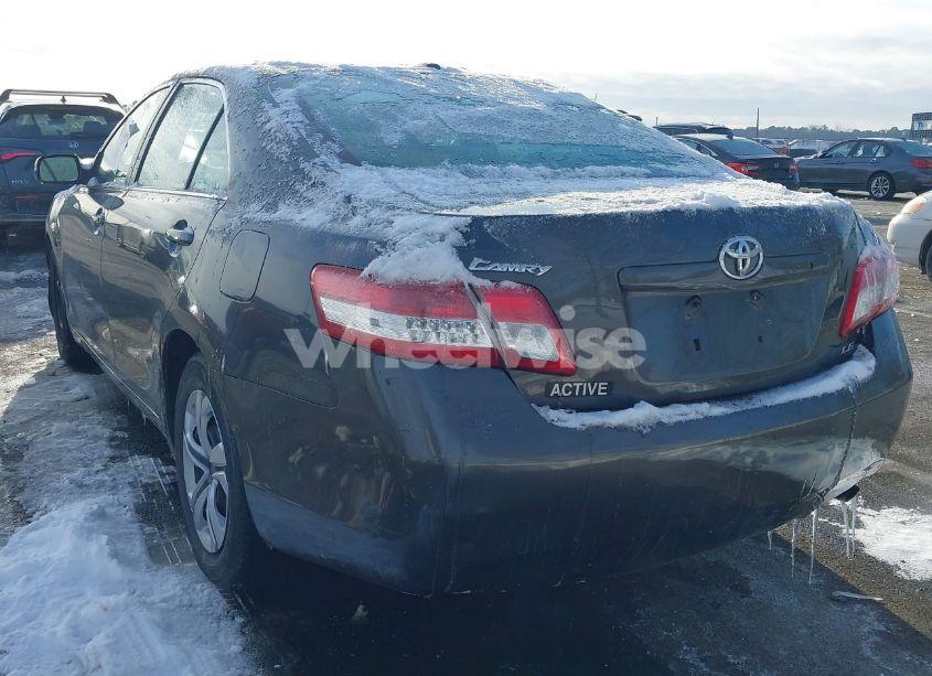 Photo 3 of 2011 Toyota Camry LE (VIN 4T1BF3EK3BU603499)
