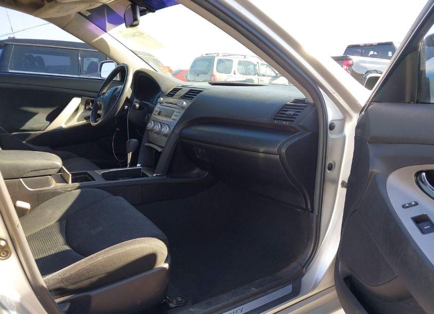 Photo 5 of 2011 Toyota Camry SE (VIN 4T1BF3EK3BU606502)