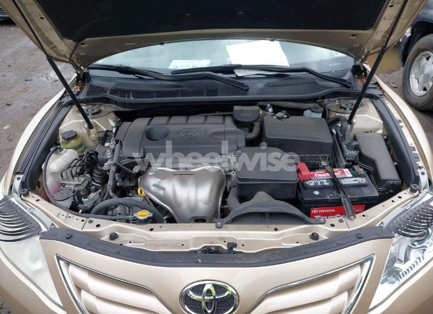Photo 10 of 2011 Toyota Camry LE (VIN 4T1BF3EK3BU610789)
