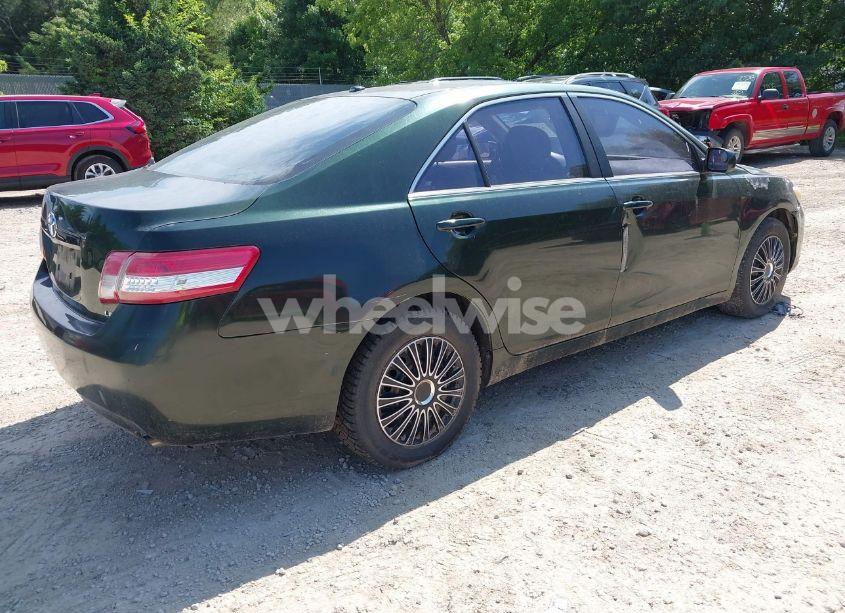 Photo 4 of 2011 Toyota Camry LE (VIN 4T1BF3EK3BU613305)